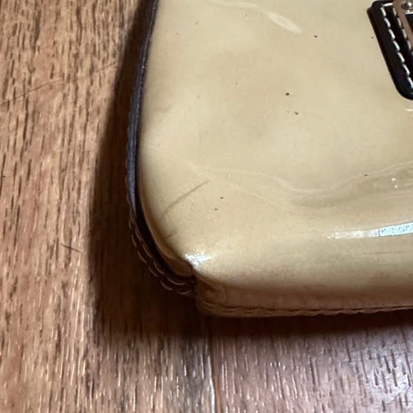 Dooney & Bourke Cream Leather Shoulder Bag mini - Picture 3 of 8